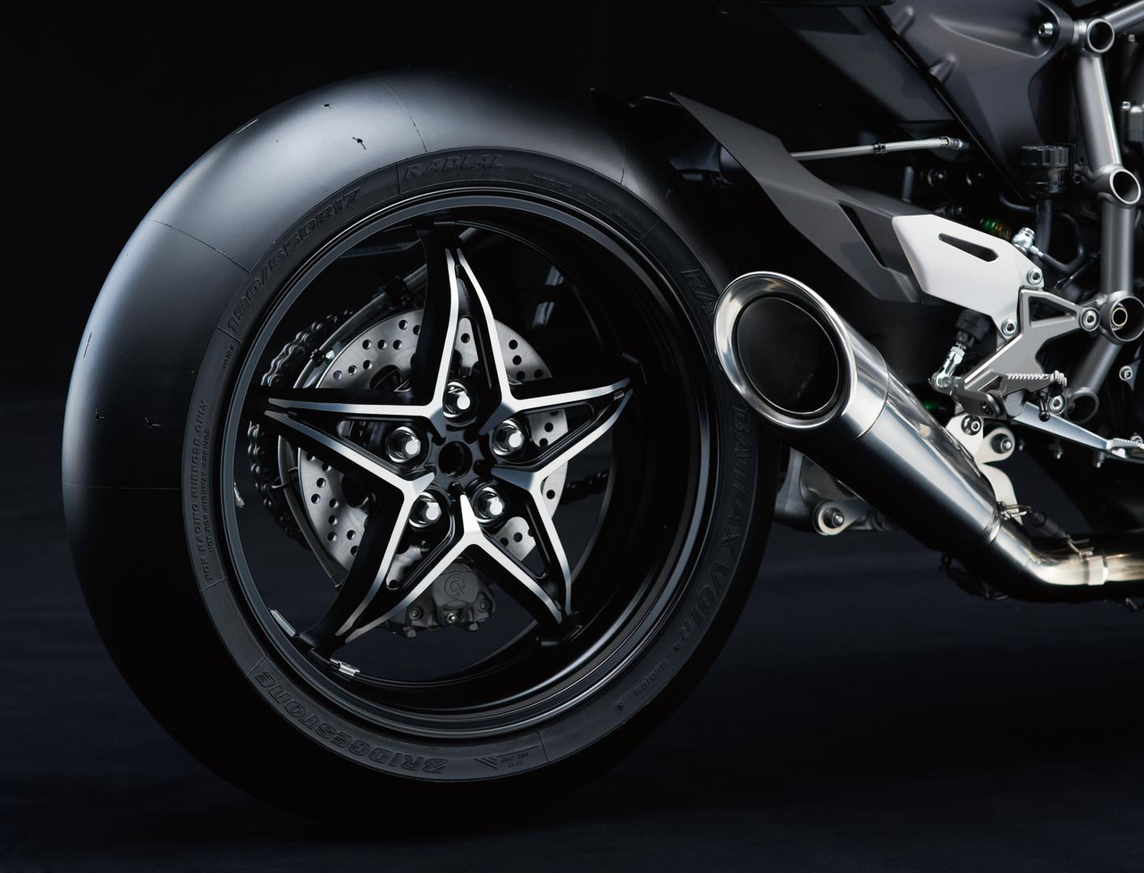 Titan-Komplett-Auspuffanlage